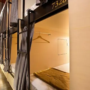 2* Kapselhotel 7 Wonders Boutique Capsule